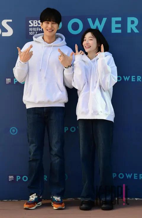Ahn Bo-hyun, Park Ji-hyun — Arrival