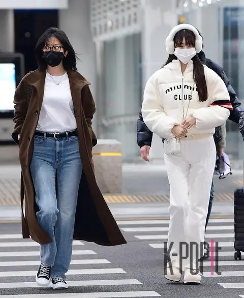 Ahn Yu-jin (IVE), Jang Won-young — Airport