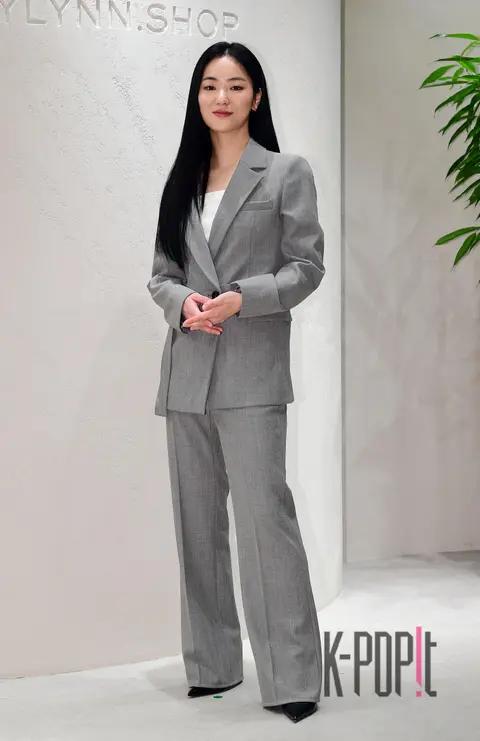 Jeon Yeo-bin — Launch