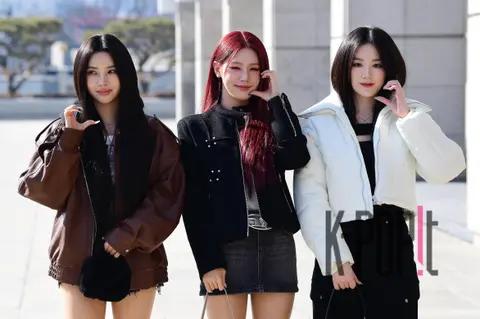 Soyeon ((G)I-DLE), Miyeon, Shuhua — Arrival