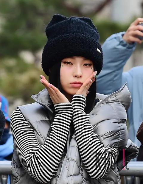 Kyujin (NMIXX) — Music Bank Arrival