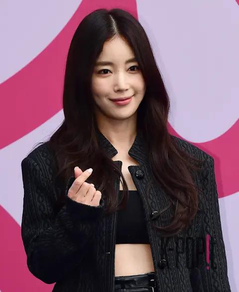Ki Eun-se — Seoul Fashion Week