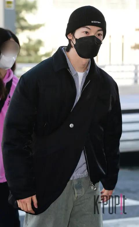 Heo Gwang-han — Airport