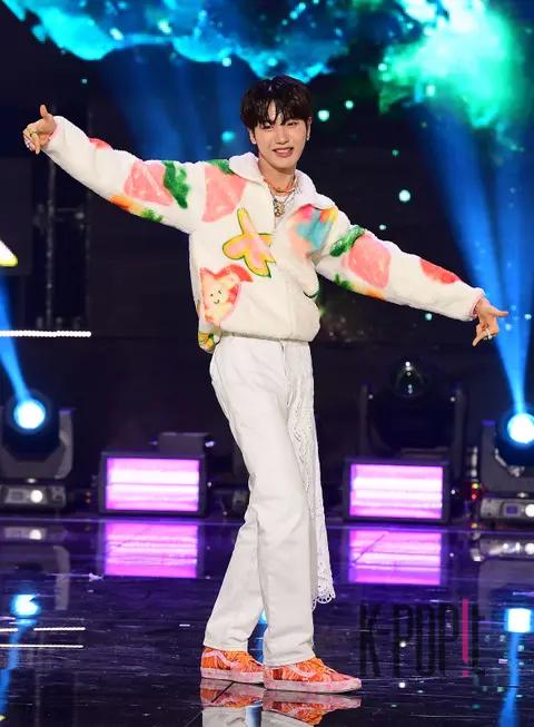 N.SSign Hee-won — Showcase