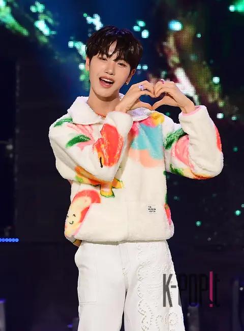 N.SSign Hee-won — Showcase