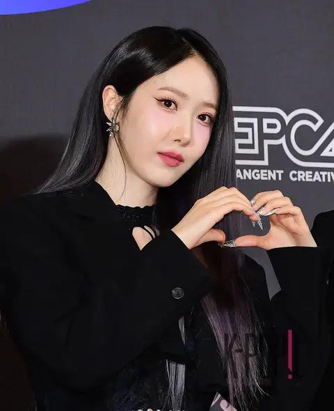 Sinb (VIVIZ) — Hanteo Music Awards