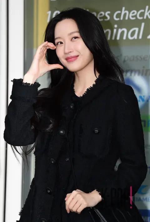 Moon Ga-young — Airport