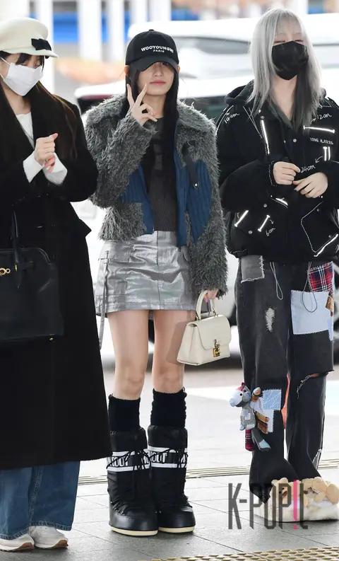 Leeseo (IVE) — Airport