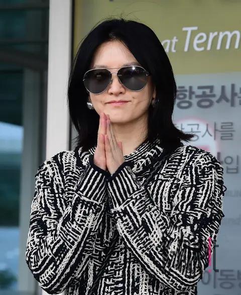 Lee Young-ae — Airport