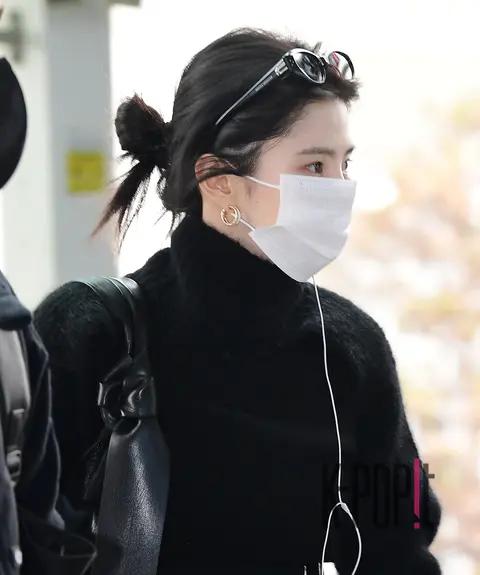 Han So-hee — Airport