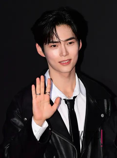 Sung Han-bin (ZEROBASEONE) — Past Lives Screen Night