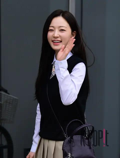 Song Ha-yoon — Arrival