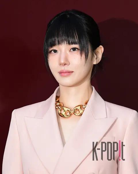 Park Gyu-young — Launch