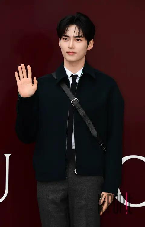 Sung Han-bin (ZEROBASEONE) — Launch