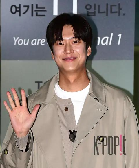 Na In-woo — Airport