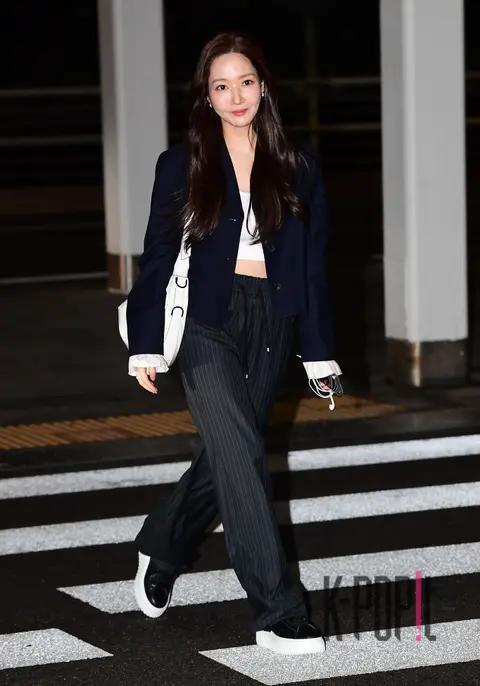 Park Min-young — Airport