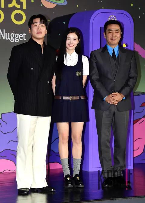 Ryu Seung-ryong, Ahn Jae-hong, Kim You-jung — Dak Gangjeong Production Briefing