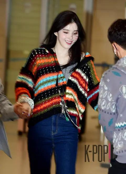 Han So-hee — Airport