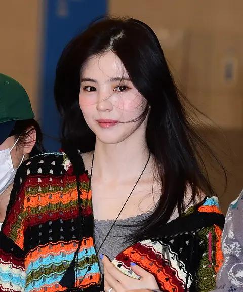 Han So-hee — Airport