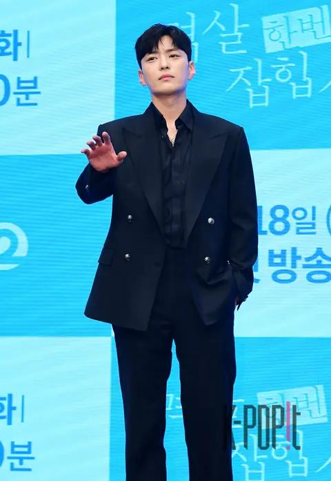 Jang Seung-jo — Let's Grab the Collar Once Production Briefing