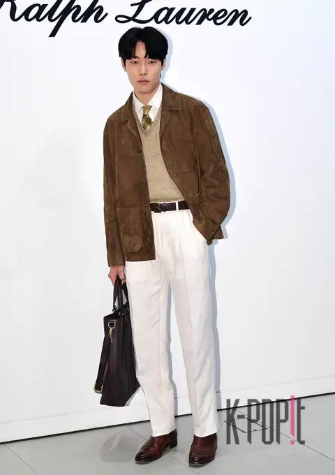 Ryu Jun-yeol — Launch