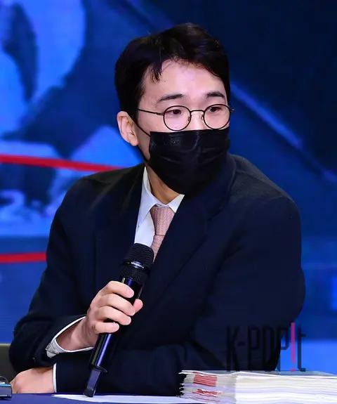 Attorney Kim Tae-woo — OMEGA X Press Conference