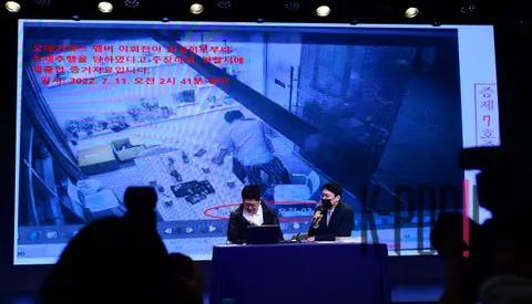Hwang Sung-woo (CEO), Attorney Kim Tae-woo — OMEGA X Press Conference