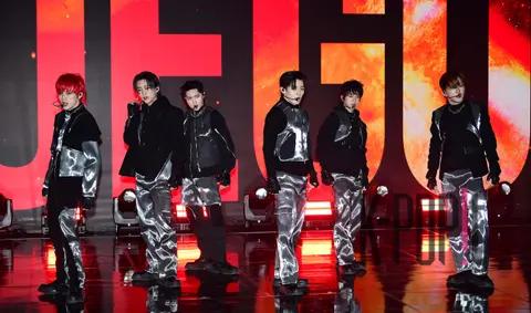 The New Six — Showcase