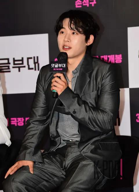 Kim Sung-chul — Comment Army Showcase