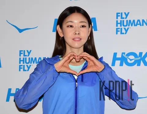 Han Hye-jin — Launch