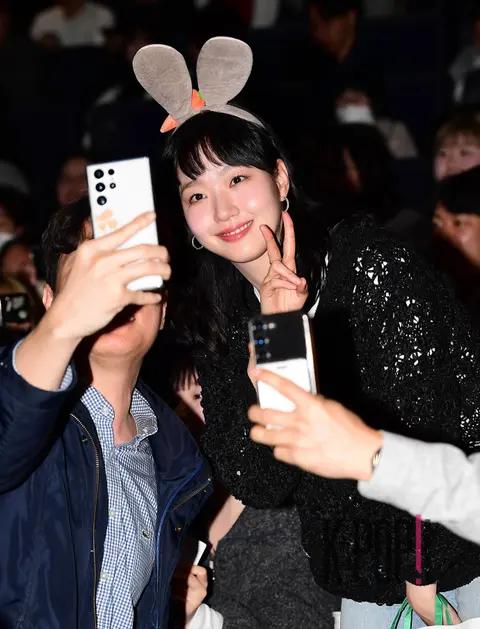 Kim Go-eun — Exhuma Stage Greeting