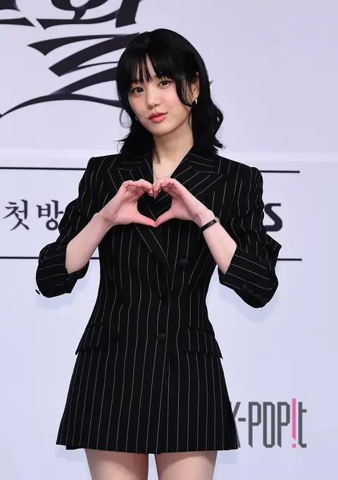 Lee Yu-bi — Seven of Revival Production Briefing