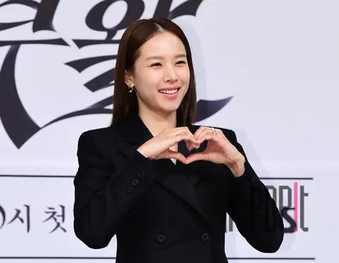 Cho Yun-hee — Seven of Revival Production Briefing