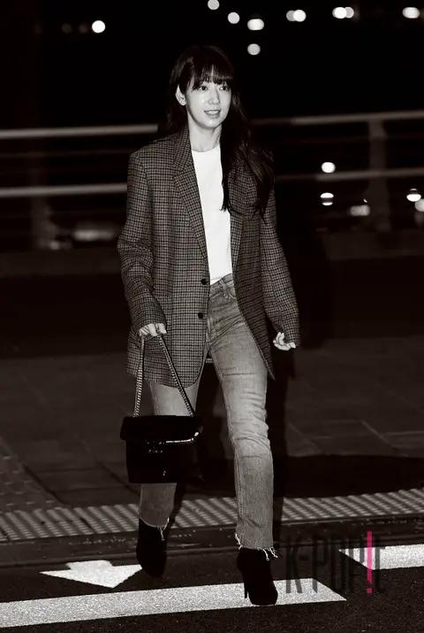 Park Shin-hye — Airport