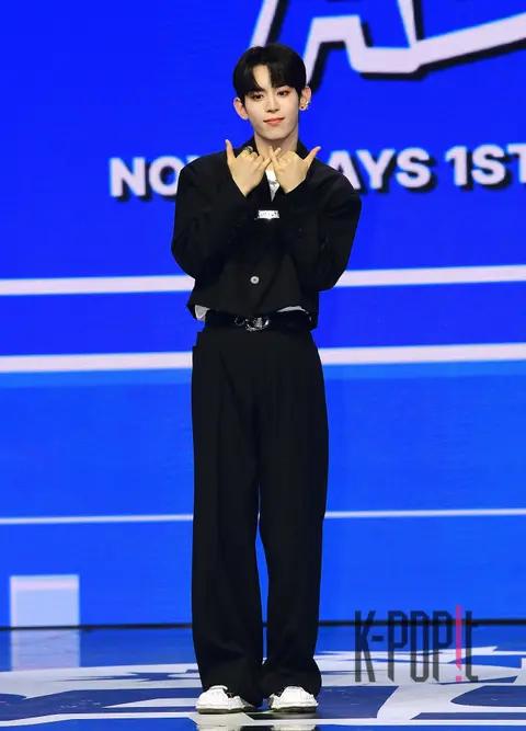 Hyunbin (NowadaysR) — Showcase