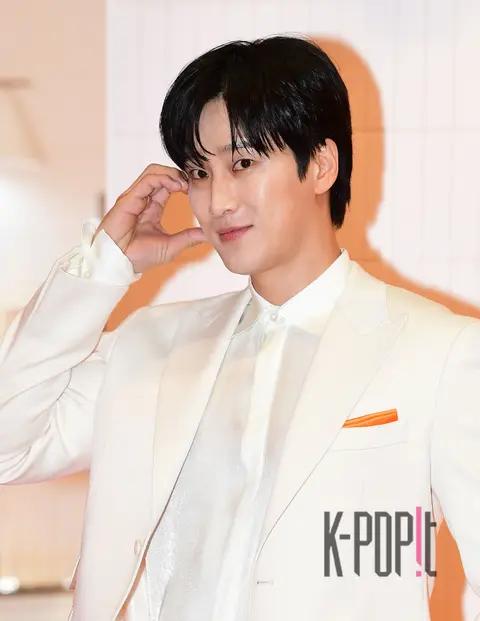 Ahn Bo-hyun — Launch