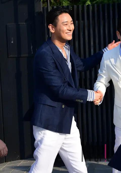 Joo Ji-hoon — Launch