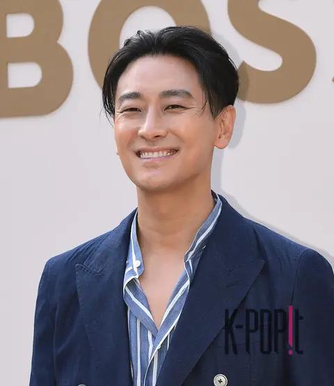Joo Ji-hoon — Launch