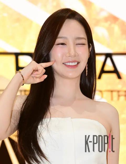 Park Min-young — Launch