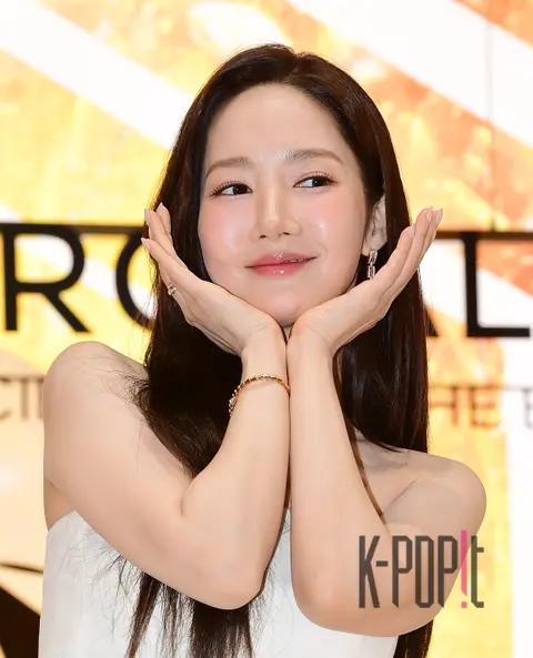 Park Min-young — Launch