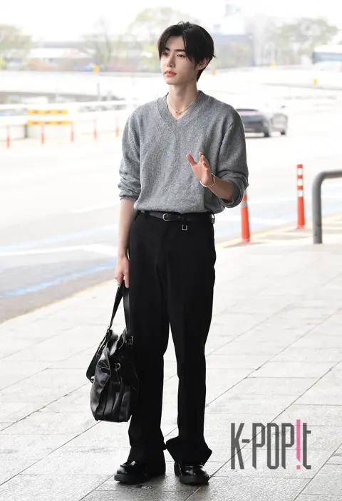Sunghoon (ENHYPEN) — Airport