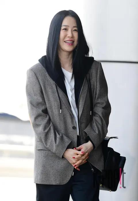 Ko Hyun-jung — Airport