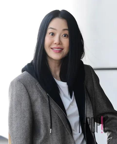 Ko Hyun-jung — Airport