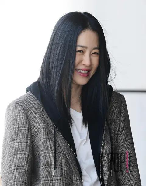 Ko Hyun-jung — Airport