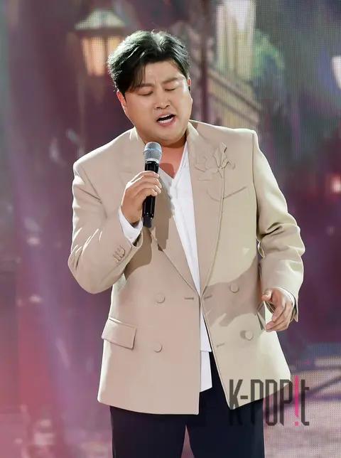 Kim Ho-joong — Trot Music Awards