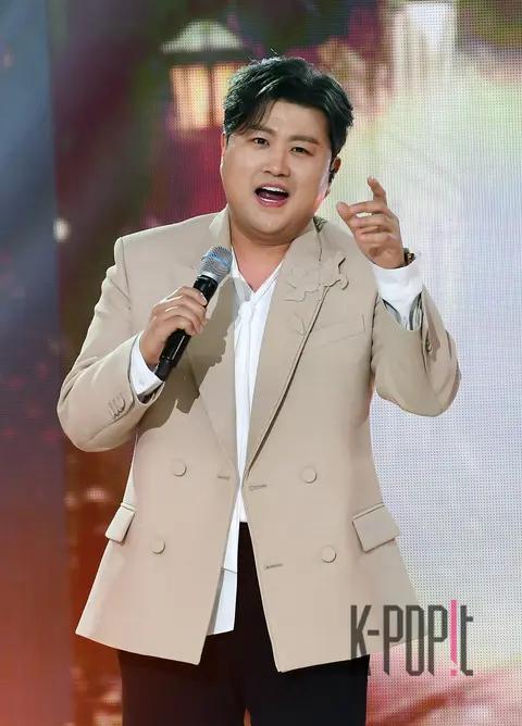 Kim Ho-joong — Trot Music Awards