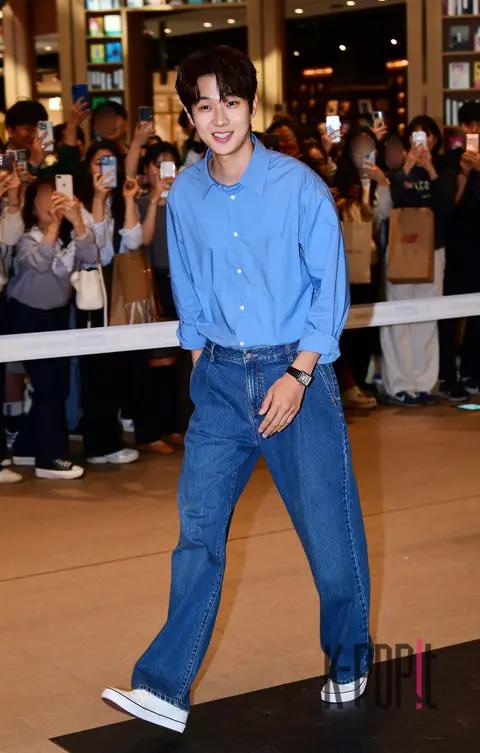 Choi Woo-shik — Launch