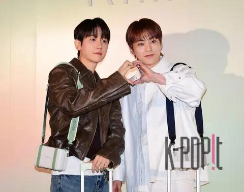 Baekhyun (EXO), Xiumin (EXO) — Launch