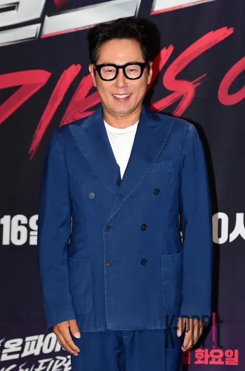 Yoon Jong-shin — Girls on Fire Production Briefing