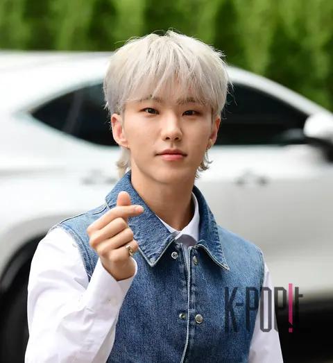 Hoshi (SEVENTEEN) — SYNCHROYOU Arrival